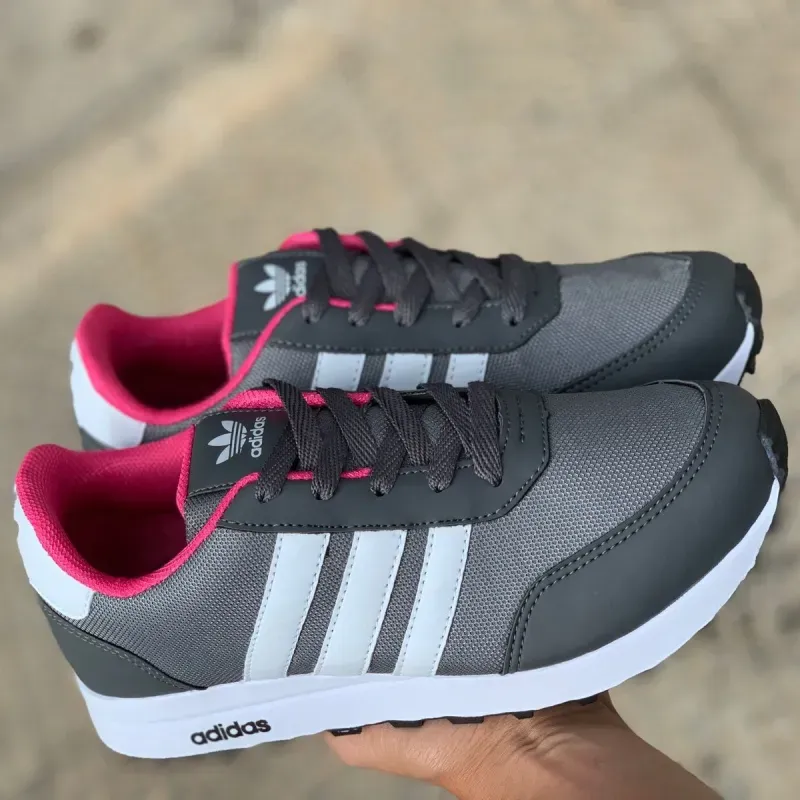 Foto de Adidas Neo
