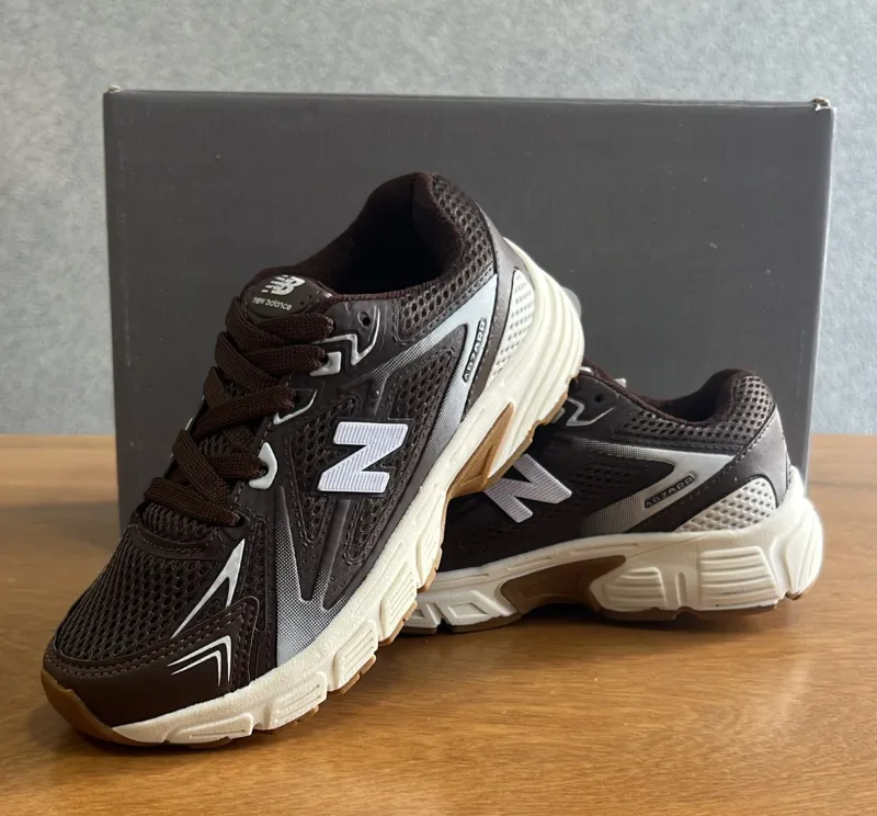 Foto de New Balance 408