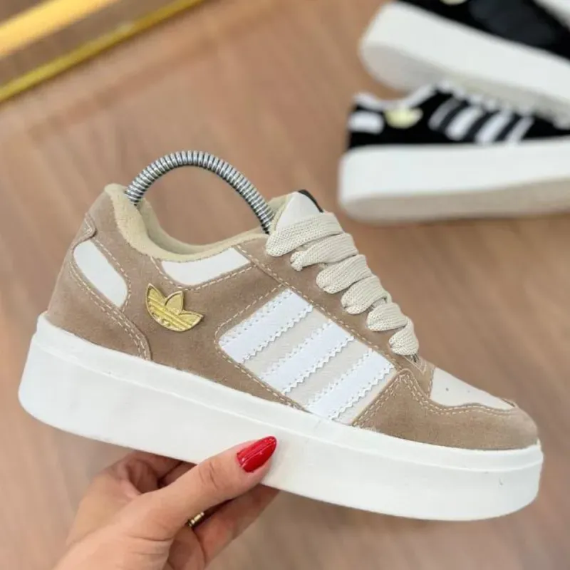 Foto de Adidas Fórum Bonega