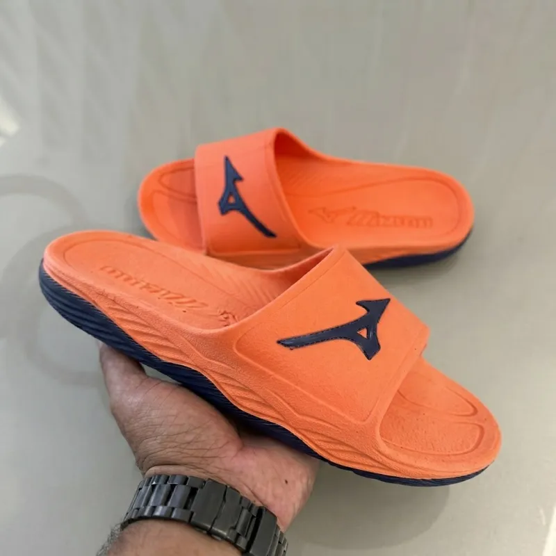 Foto de Chinelo Mizuno Enerzy