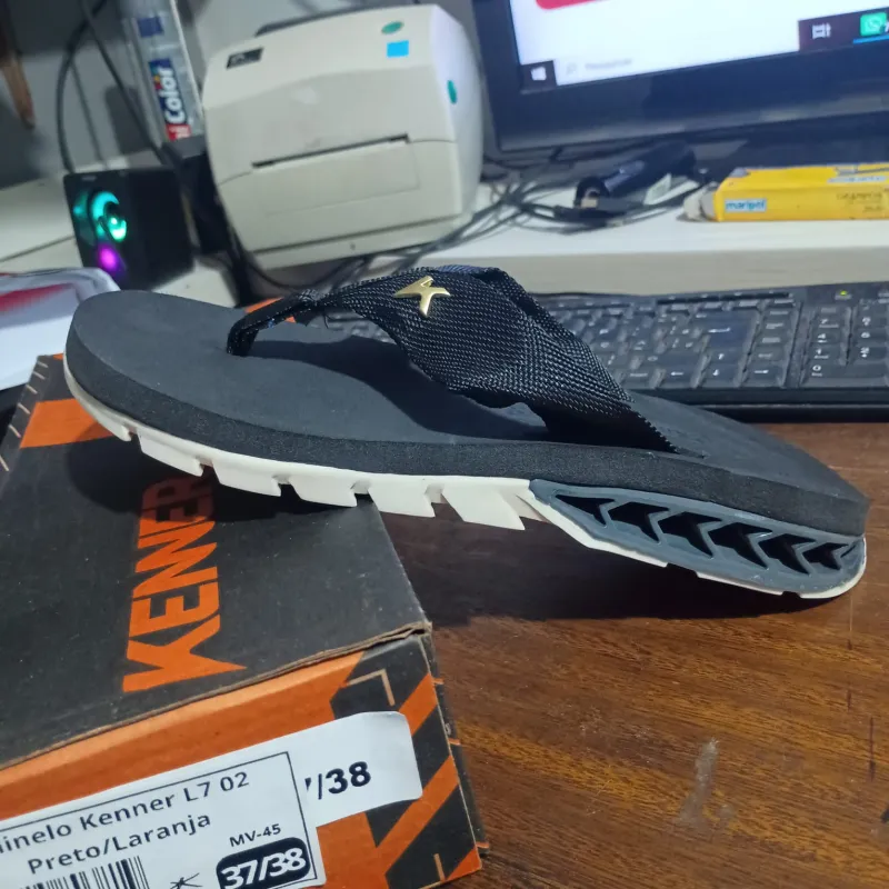 Foto de Chinelo Kenner Rakka L7