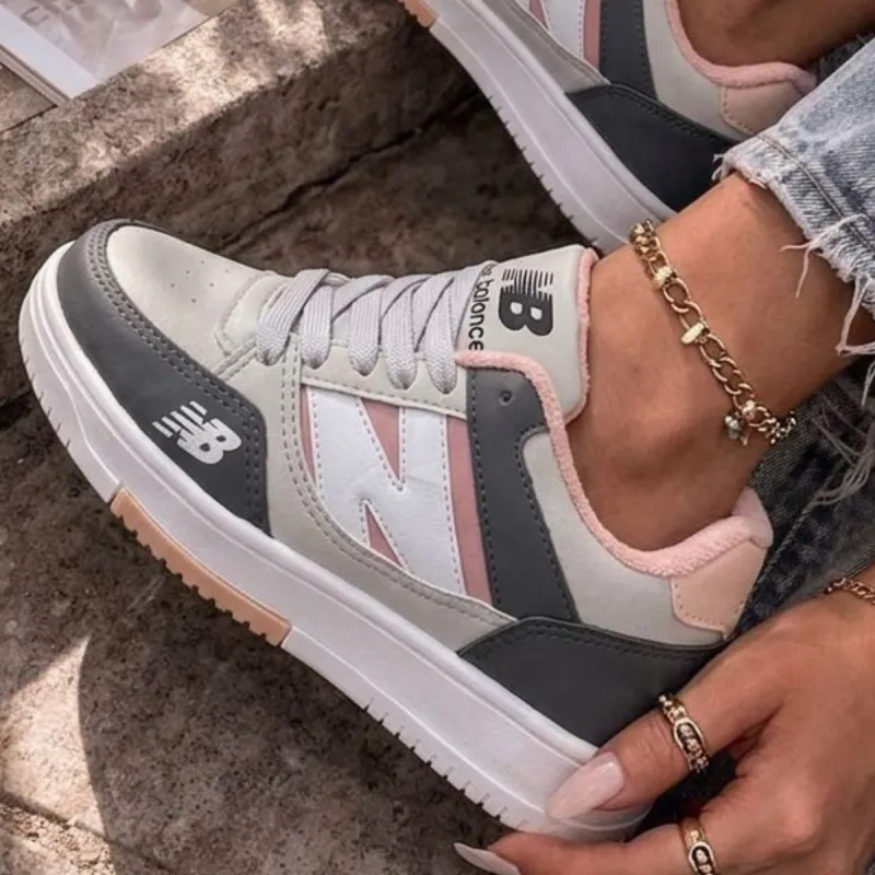 Foto de New Balance 550