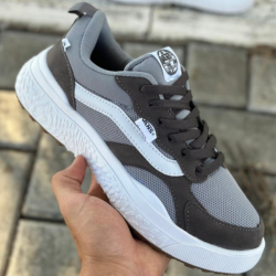 Foto de Vans UltraRange VR3
