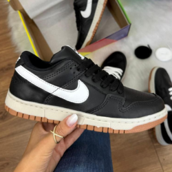 Foto de Nike Dunk Couro