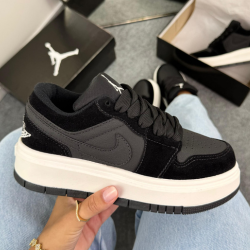 Foto de Jordan Elevate Low