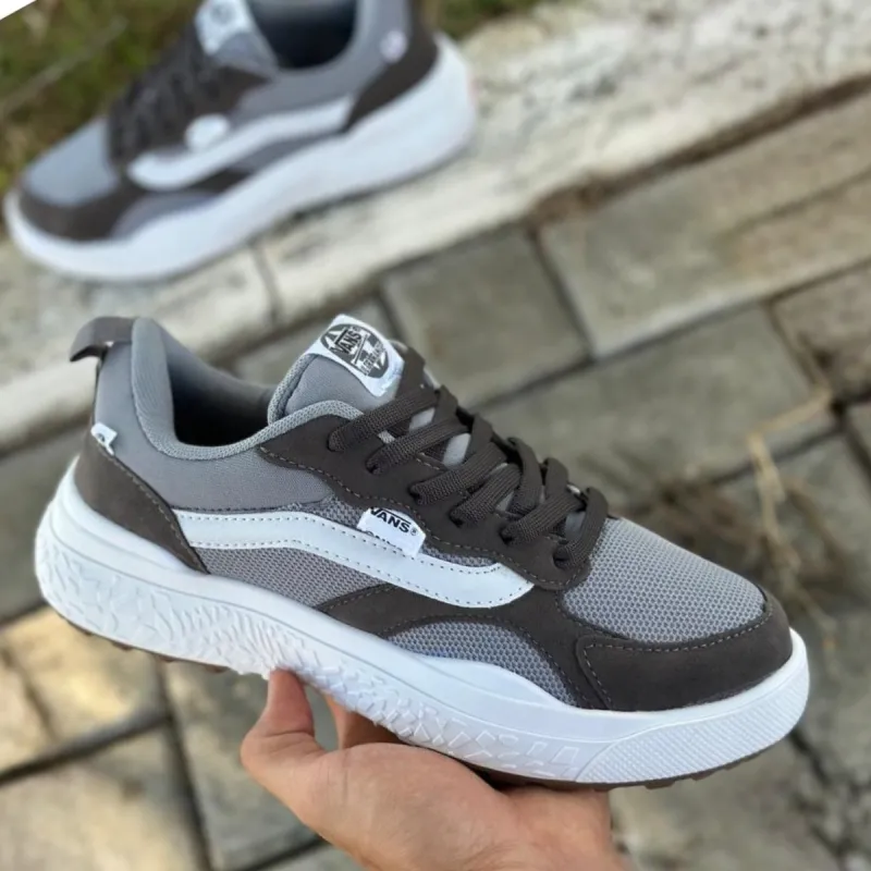 Foto de Vans UltraRange VR3