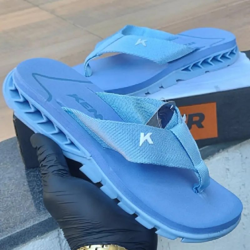 Foto de Chinelo Kenner Rakka L7