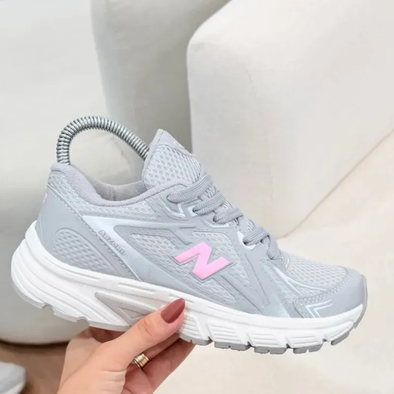 New Balance 408