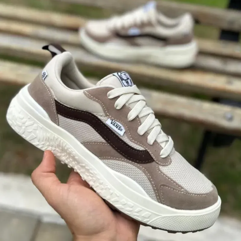 Vans UltraRange VR3