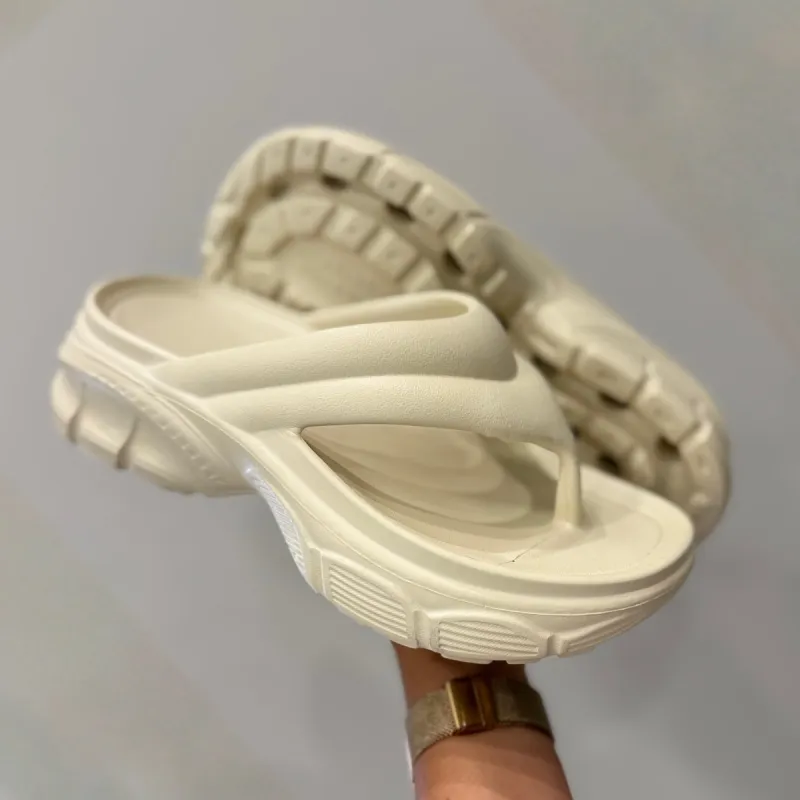 Chinelo Tamanco